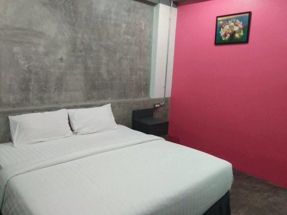 Pornsiri Hotel Sisaket 외부 사진
