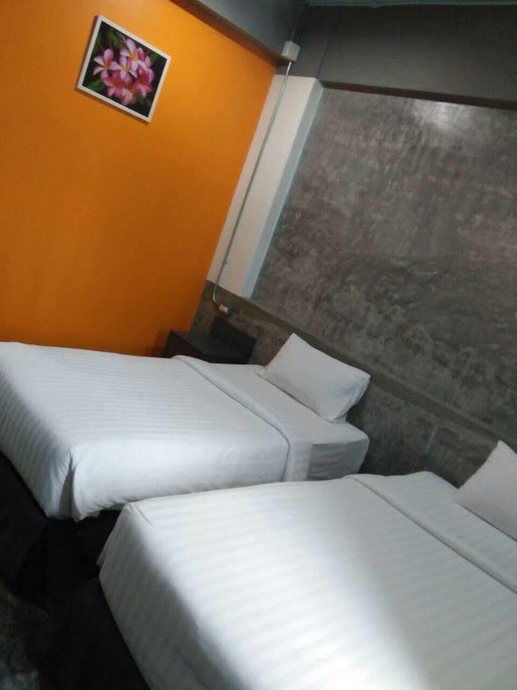 Pornsiri Hotel Sisaket 외부 사진
